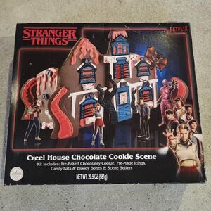 Stranger Things Creel House Chocolate Cookie House Kit